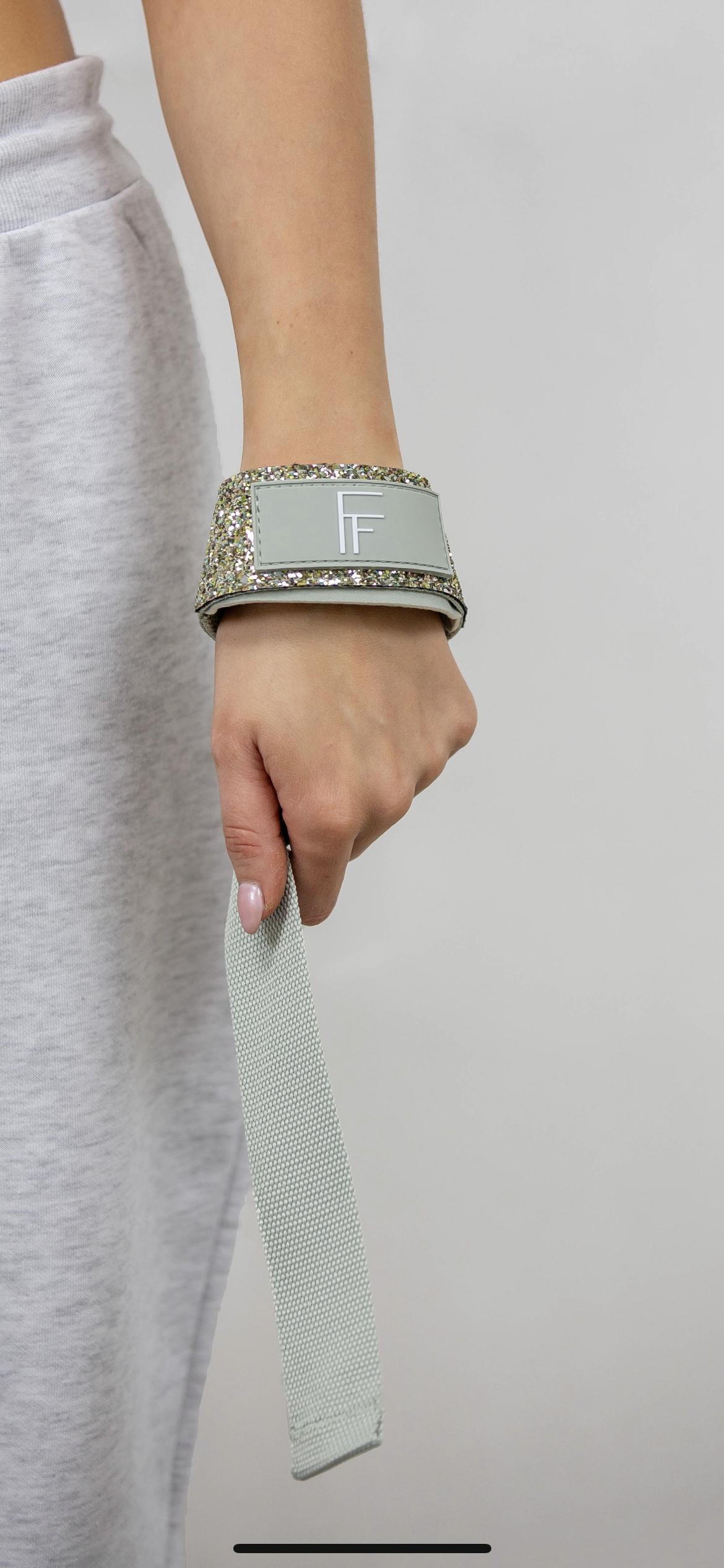 The Dirty Martini Lifting Straps