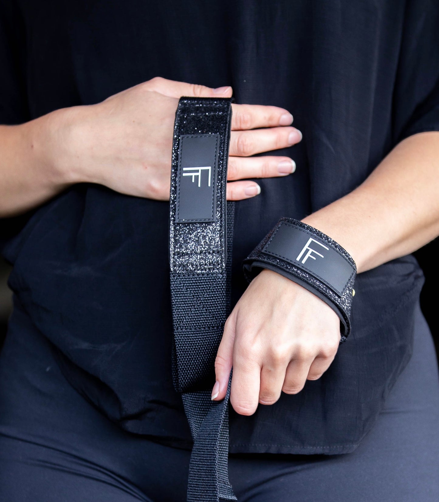 The Black Widow Lifting Straps