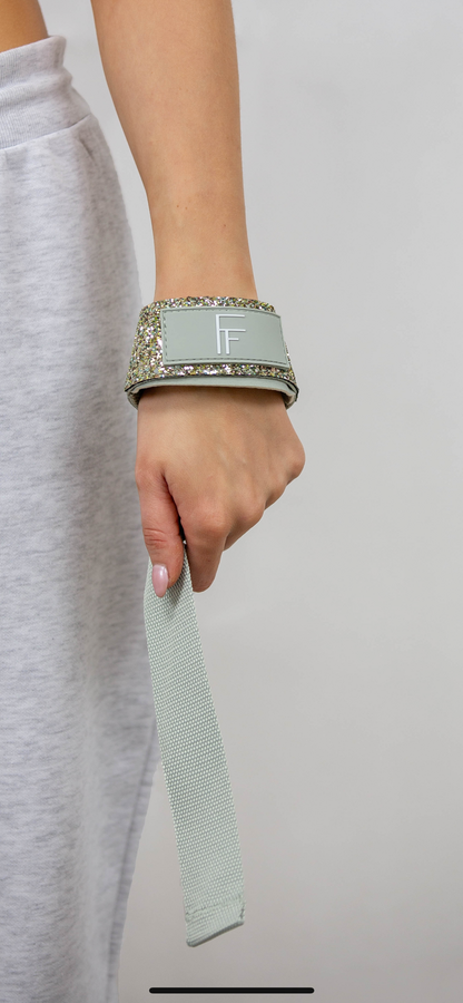 The Dirty Martini Lifting Straps